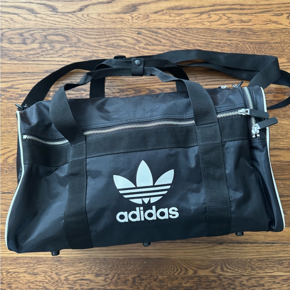 adidas Originals Travel Bag With Trefoil Logo Adidas Classic Black Duffel Bag